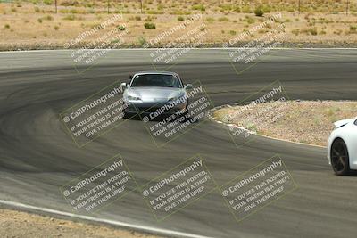 media/Jun-01-2025-CalClub SCCA (Sun) [[eae223c5dd]]/Group 1/Track Event 4/